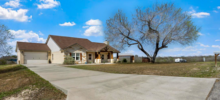 Luxury Country Living 1.5 Acres Live Oak County!! - image 32