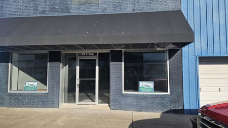 Large Commercial building in Rector Arkansas For sale Newly Updated - image 5