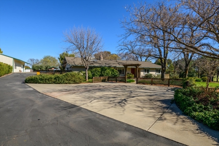 Golden Bear Estates Country Home & 2 Shops in Winters, CA for Sale - image 13