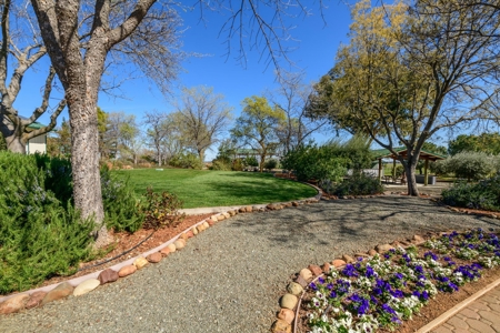 Golden Bear Estates Country Home & 2 Shops in Winters, CA for Sale - image 10