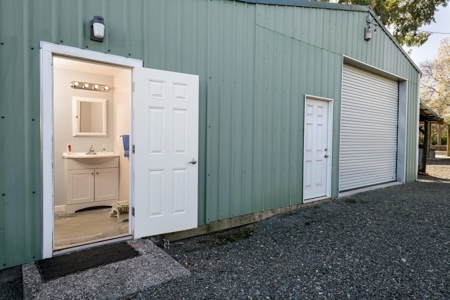 Golden Bear Estates Country Home & 2 Shops in Winters, CA for Sale - image 42