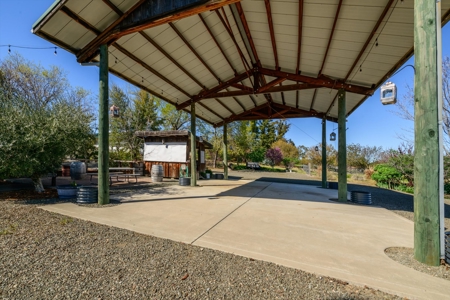 Golden Bear Estates Country Home & 2 Shops in Winters, CA for Sale - image 6