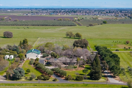 Golden Bear Estates Country Home & 2 Shops in Winters, CA for Sale - image 2