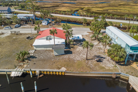 Waterfront Convenience Store & Two Lots - image 11