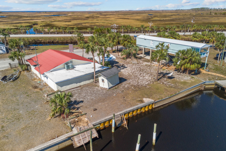 Waterfront Convenience Store & Two Lots - image 10
