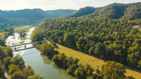 Secluded Riverfront Paradise in East Tennessee's Wilderness - image 20