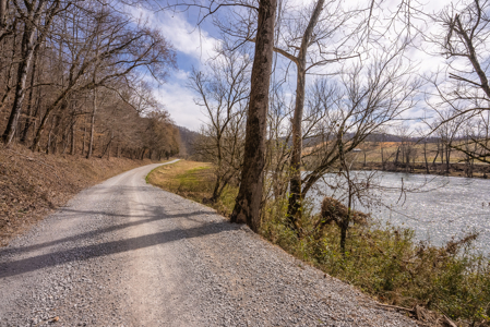 Online-Only Auction – Clinch Riverfront Unrestricted Land Hancock County Tennessee - image 41