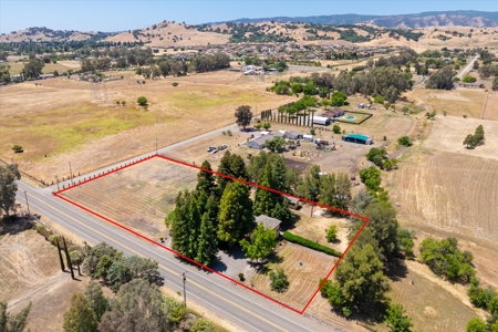 Vacaville, California Home on Acreage in Browns Valley for Sale - image 40