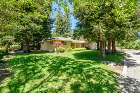 Vacaville, California Home on Acreage in Browns Valley for Sale - image 3