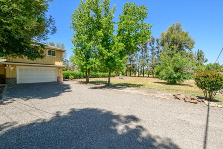 Vacaville, California Home on Acreage in Browns Valley for Sale - image 38