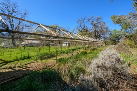 Capay Valley California Country Home on 70 Acres for Sale - image 37