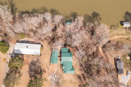 Riverfront Brick Home for Sale on the Coosa River - image 29