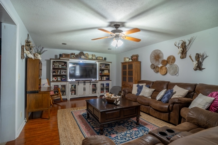 Riverfront Brick Home for Sale on the Coosa River - image 15