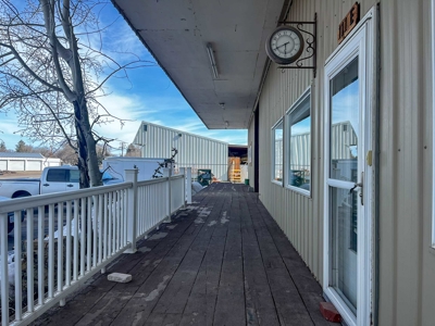 Eastern Oregon Commercial Building with Living Space - image 28