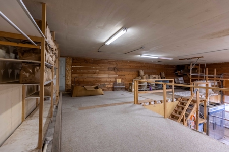 Eastern Oregon Commercial Building with Living Space - image 9