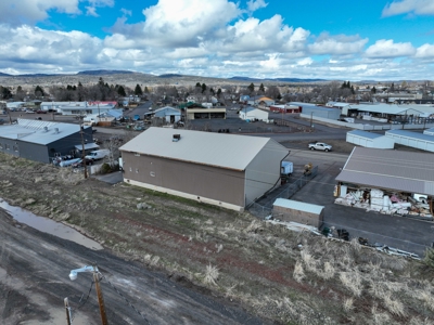 Eastern Oregon Commercial Building with Living Space - image 32