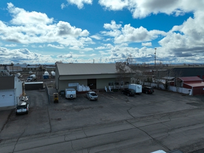Eastern Oregon Commercial Building with Living Space - image 31