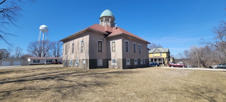 Beautiful Church in Blythedale, Missouri - image 3