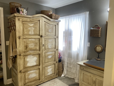 Mountain View Home with Shop(s) - image 8