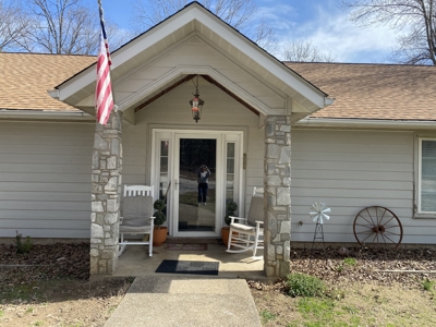 Mountain View Home with Shop(s) - image 6