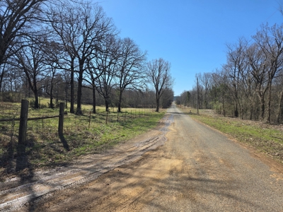 Southeast Oklahoma Cattle Ranch For Sale - image 23
