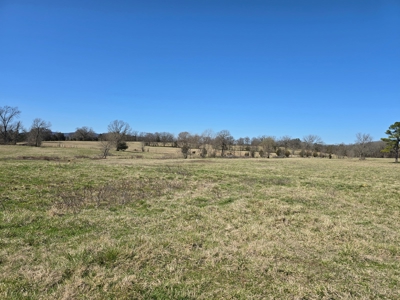 Southeast Oklahoma Cattle Ranch For Sale - image 9