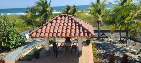 Magical Beach Paradise 3 Story House in La Barqueta - image 8