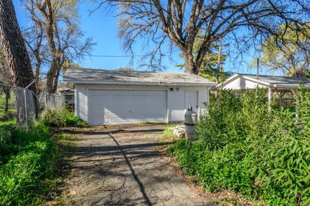 Capay Valley, Guinda, CA Home on C-2 Zoning for Sale - image 17