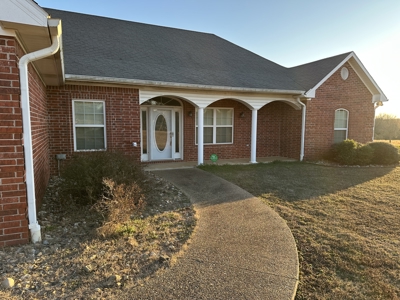 Brick Home with Acreage for Sale in Hugo, Oklahoma - image 2
