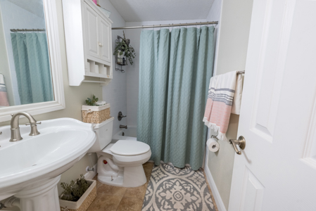 Home For Sale in Morriston, FL on 5 Acres - image 29
