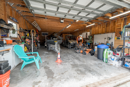 Home For Sale in Morriston, FL on 5 Acres - image 45