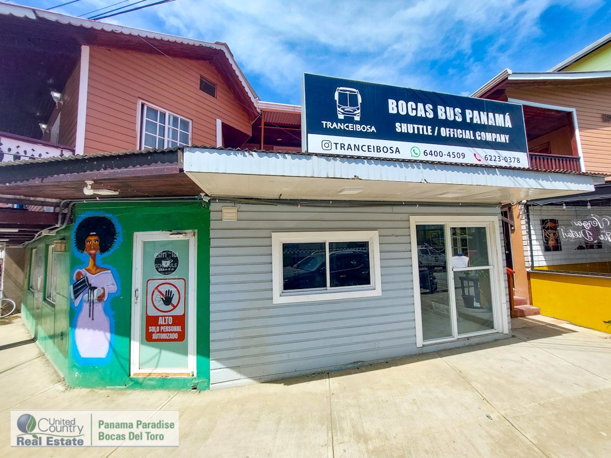 Hotel with Commercial Space — Bocas Town - 7