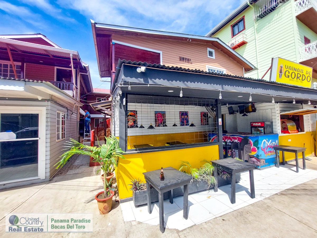 Hotel with Commercial Space — Bocas Town - 6