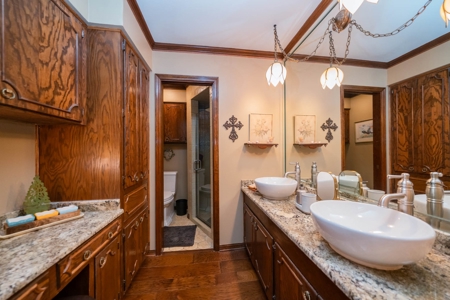 65+ Acre Ranch for Sale in Marshall, TX - image 19