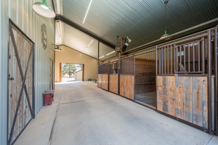 65+ Acre Ranch for Sale in Marshall, TX - image 33