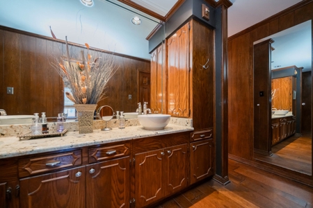 65+ Acre Ranch for Sale in Marshall, TX - image 14