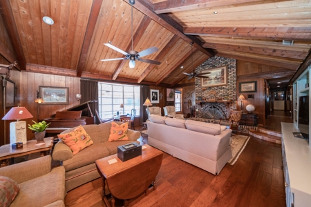 65+ Acre Ranch for Sale in Marshall, TX - image 4