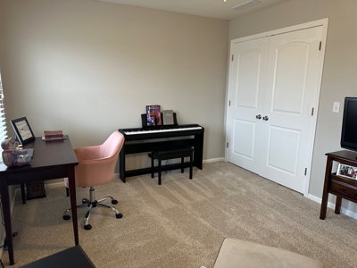 Stunning 2-Story Home in Remington Estates - image 32