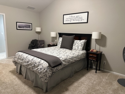 Stunning 2-Story Home in Remington Estates - image 23