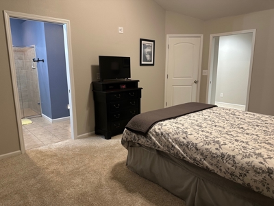 Stunning 2-Story Home in Remington Estates - image 24