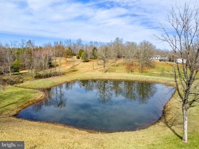 Equestrian Paradise: 20.5 Acres of Pure Virginia Countryside - image 47