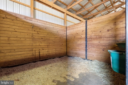 Equestrian Paradise: 20.5 Acres of Pure Virginia Countryside - image 44