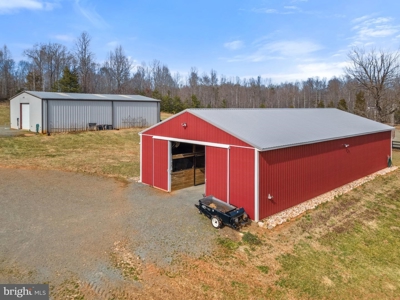 Equestrian Paradise: 20.5 Acres of Pure Virginia Countryside - image 38