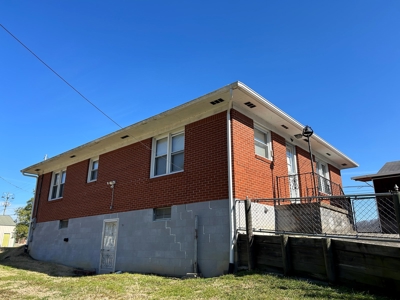 3 Bedroom 1 Bath Brick Home In Town - Liberty, Ky. - image 11