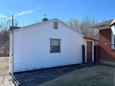 3 Bedroom 1 Bath Brick Home In Town - Liberty, Ky. - image 20