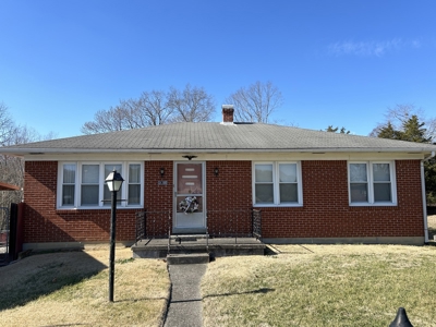 3 Bedroom 1 Bath Brick Home In Town - Liberty, Ky. - image 4