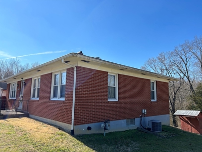 3 Bedroom 1 Bath Brick Home In Town - Liberty, Ky. - image 6