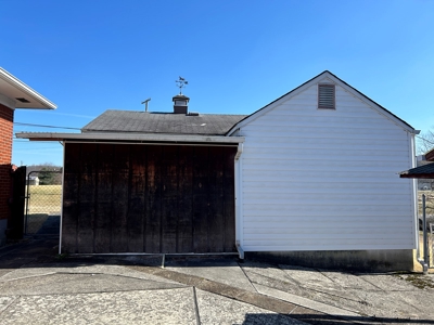 3 Bedroom 1 Bath Brick Home In Town - Liberty, Ky. - image 18