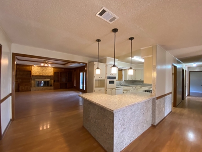 Country Home For Sale in De Kalb TX - image 5