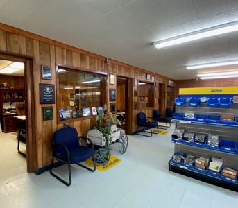 Commercial Property For Sale in De Kalb TX - image 4